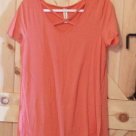 B & B BOUTIQUE TOP..........EUC - Picture 1 of 3